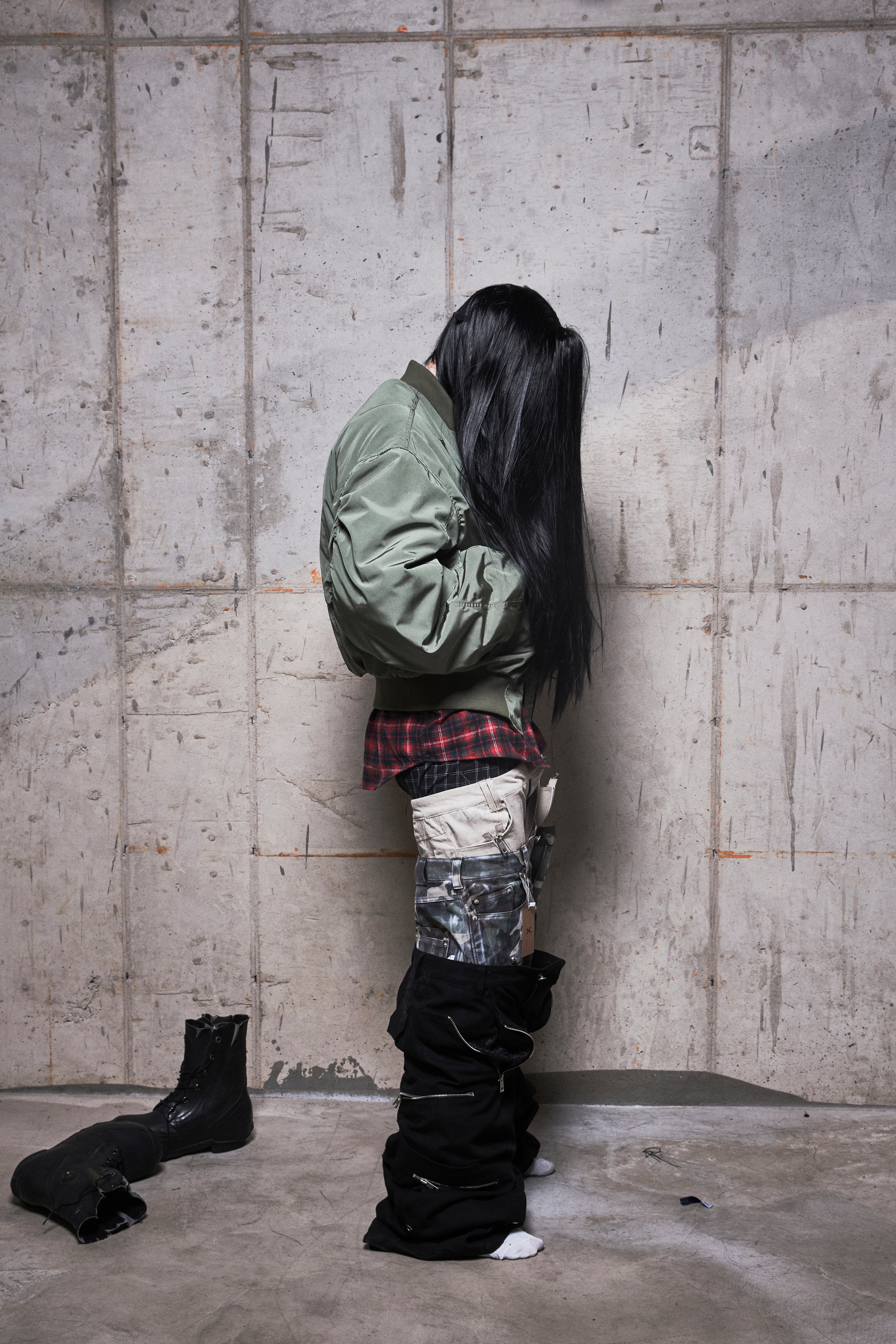 SHELL Bomber Jacket Olive